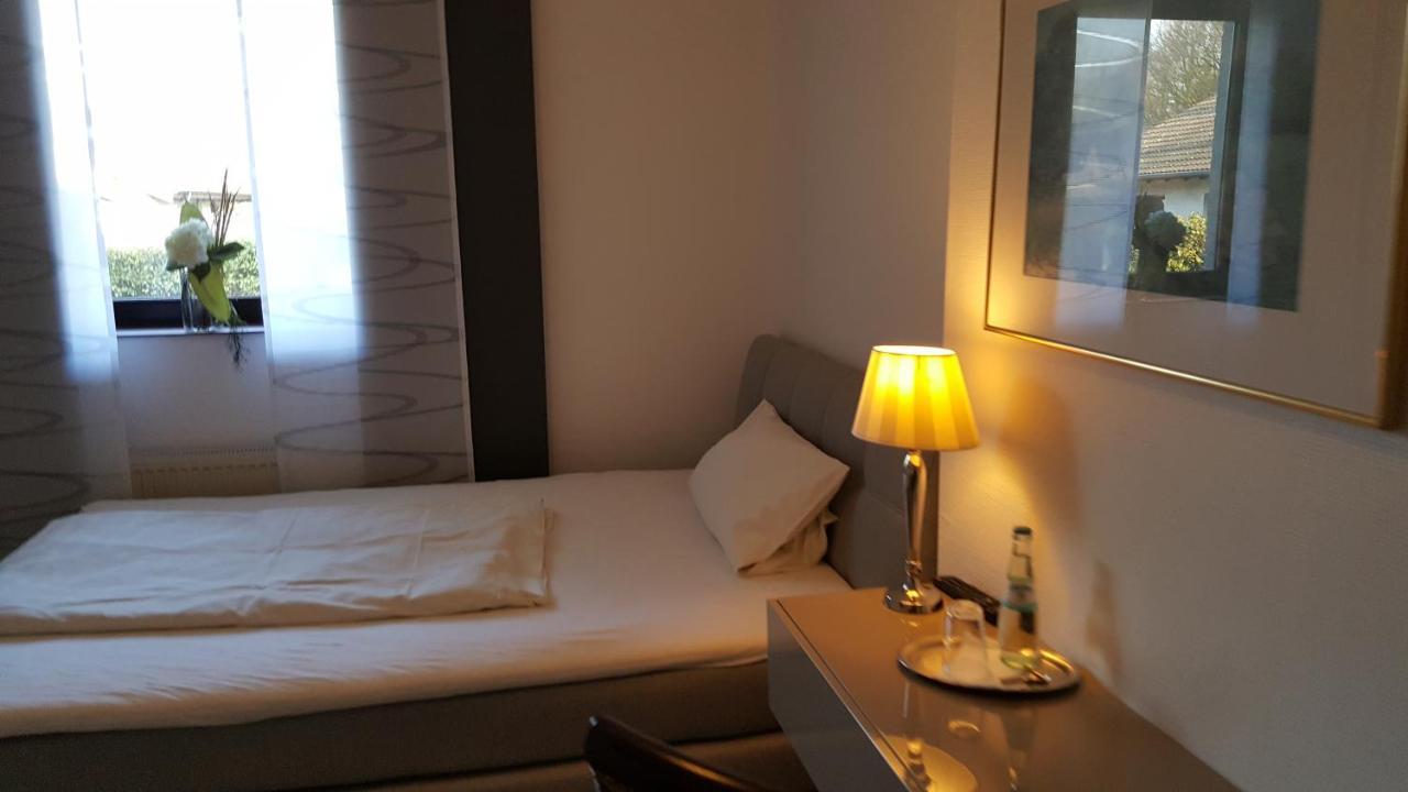 Landhotel Linden Am Venekotensee Niederkrüchten Exteriér fotografie
